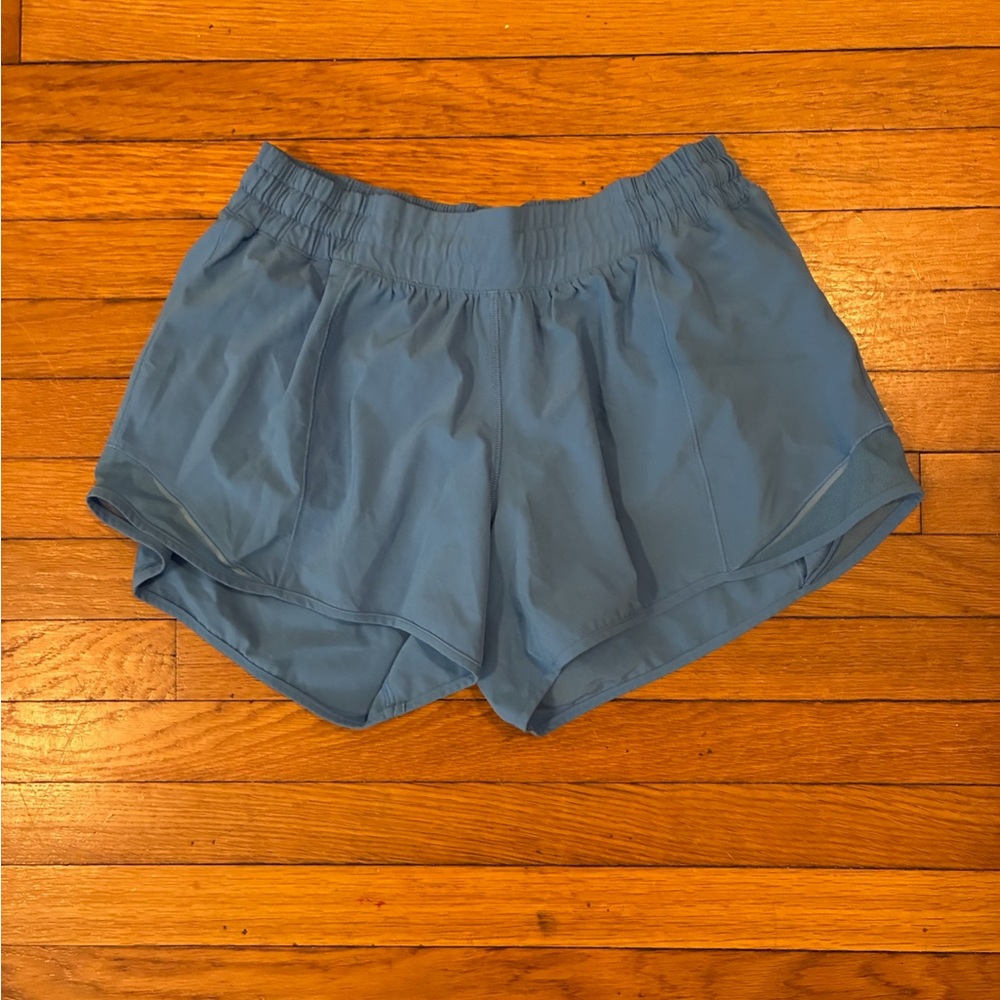 Lululemon Hotty Hot Shorts 4” Size 8 Tall